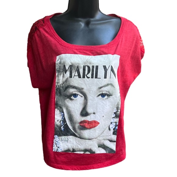 Hollywood Legend Tops - Hollywood Legend Marilyn Monroe red graphic women’s top solid front lace back Lg